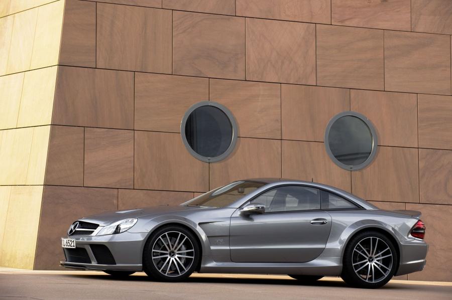  Mercedes-Benz SL65 AMG 2009 года  (фото 15 из 89)